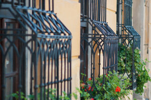 La importancia de instalar rejas de seguridad para puertas y ventanas