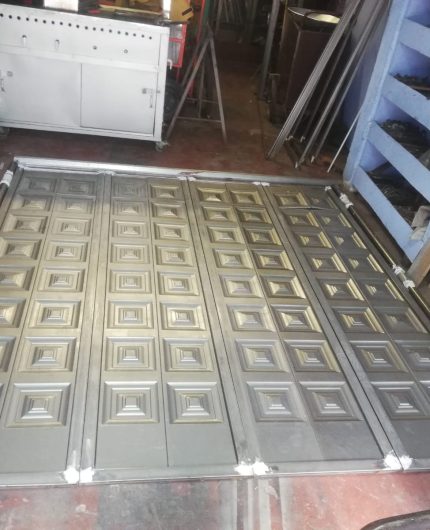 Fabricamos portones para casas, garajes y apartamentos Fabricamos portones para casas, garajes y apartamentos